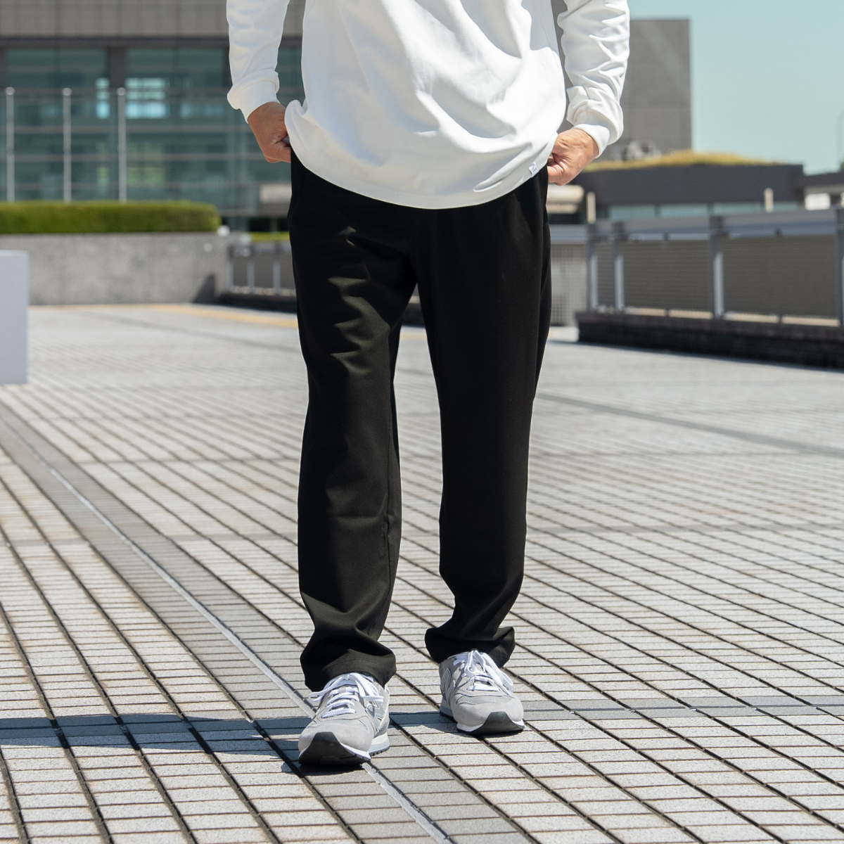 Signature Stretch Pants
